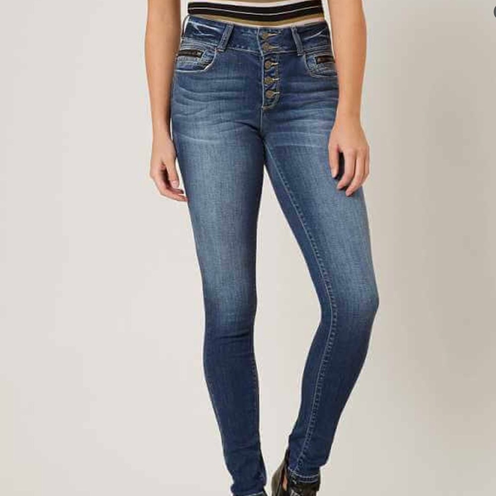 Buckle Kancan Los Angeles High Rise Skinny Jean
